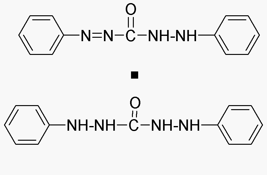 Composé de 1,5-diphénylcarbazone avec 1,5-diphénylcarbazide