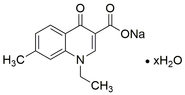 Acide nalidixique, sel de sodium hydraté