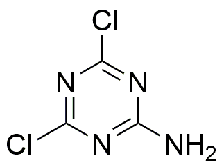 4,6-dichloro-1,3,5-triazine-2-amine